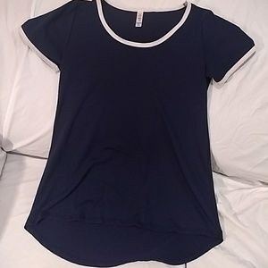 LuLaRoe XXS Classic Tee